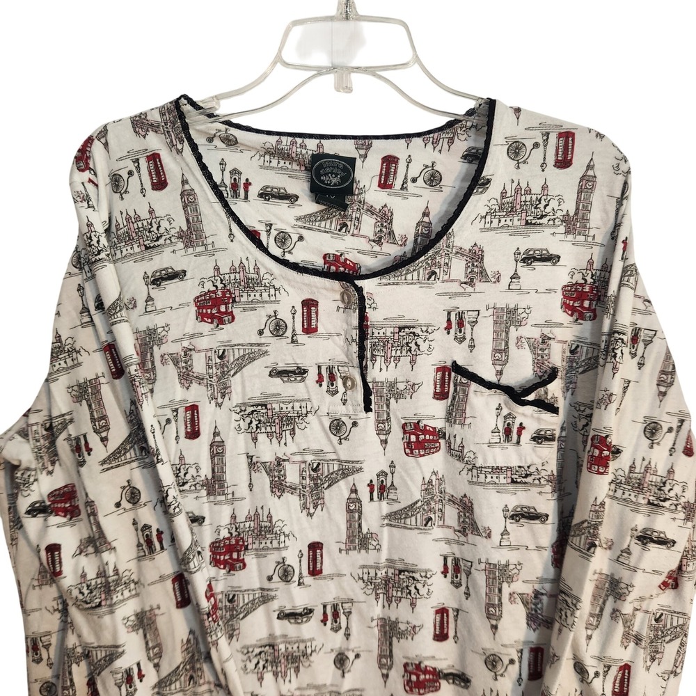 Laura Ashley London Toile Nightgown Women 1X White Red Long Sleeve Sleep Shirt